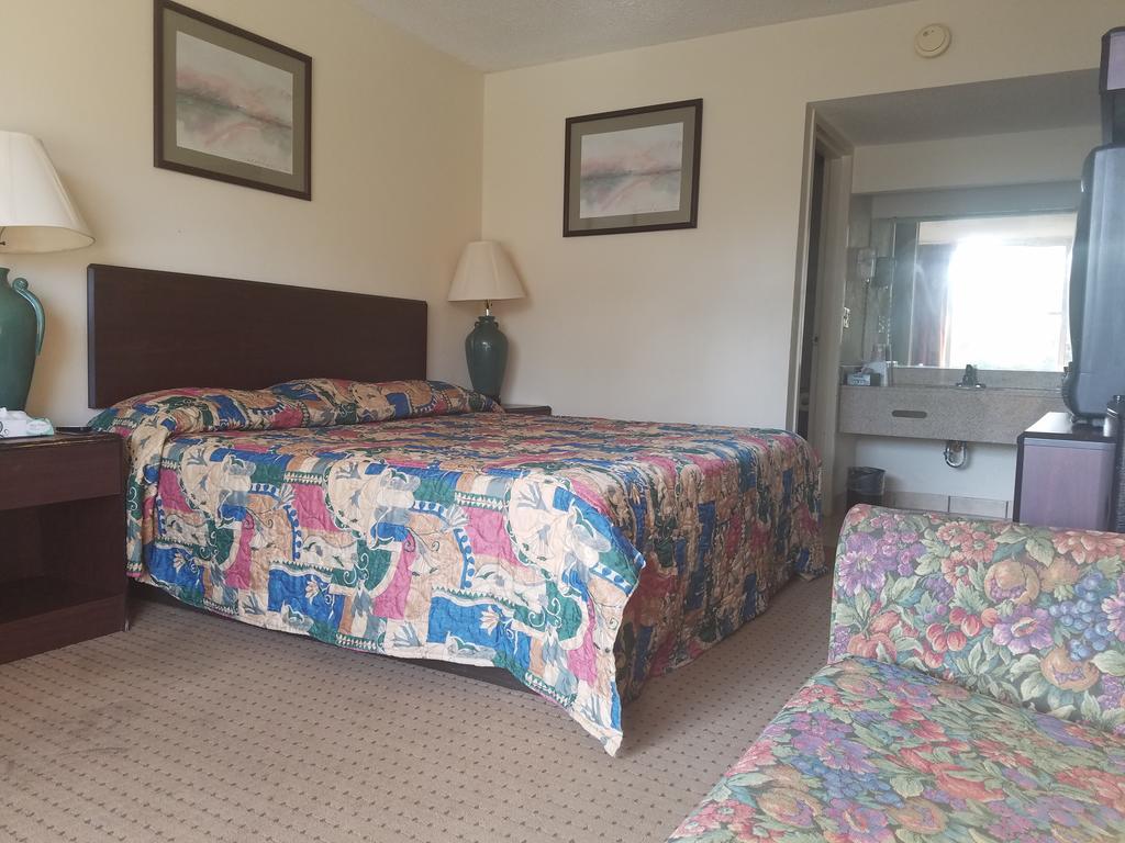 American Inn Skippers/Emporia Area Εξωτερικό φωτογραφία