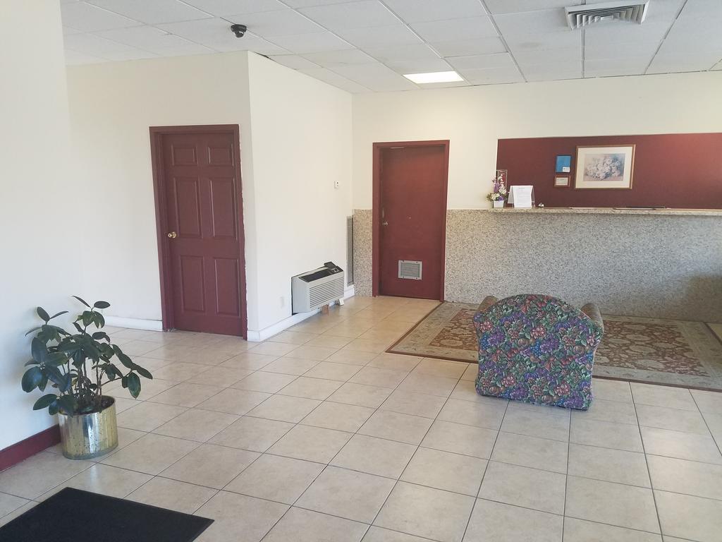 American Inn Skippers/Emporia Area Εξωτερικό φωτογραφία