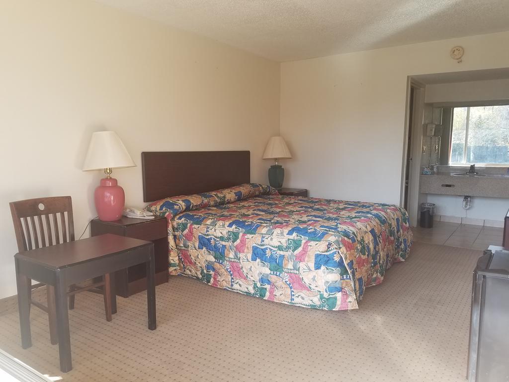 American Inn Skippers/Emporia Area Εξωτερικό φωτογραφία